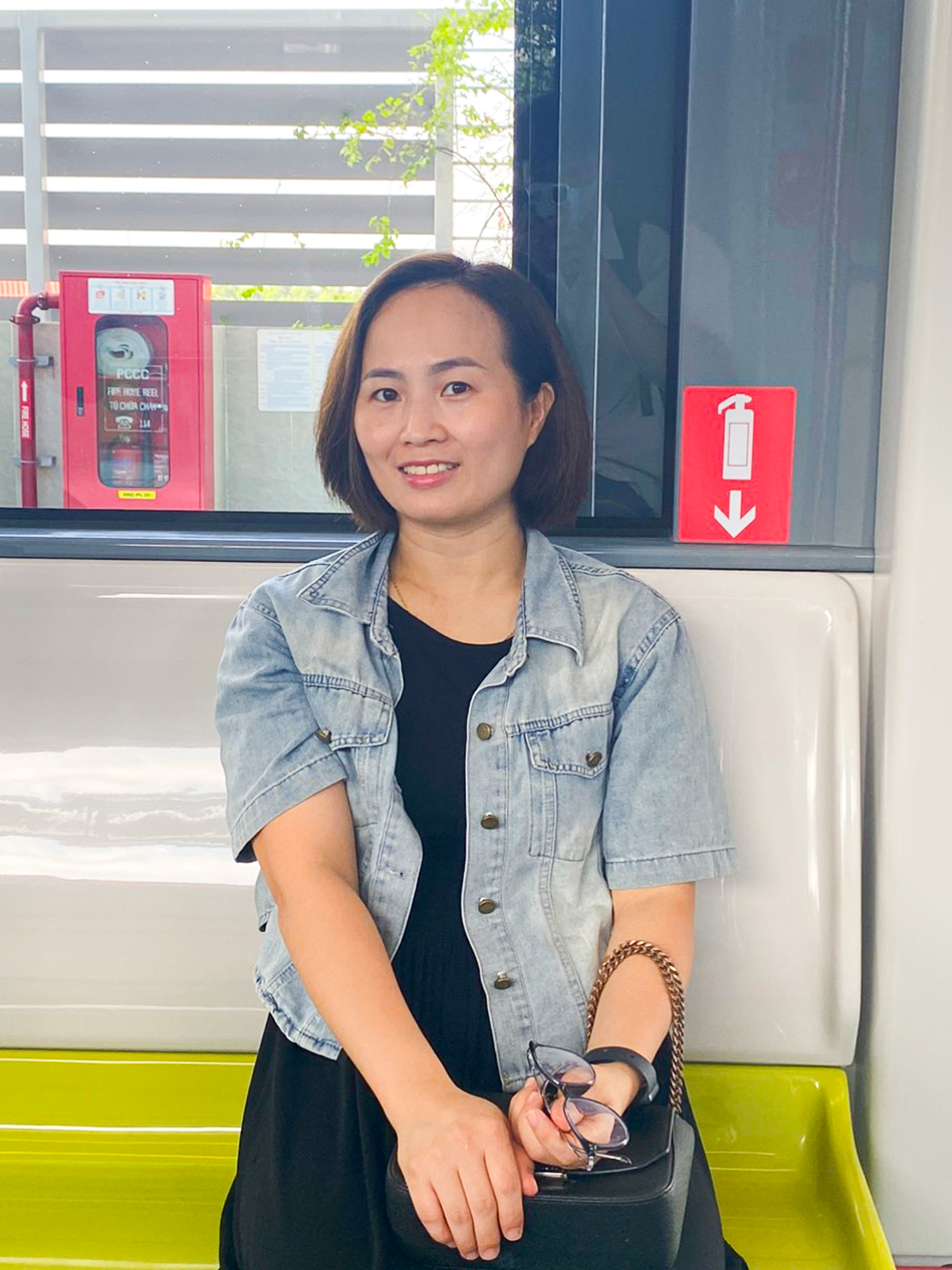 Muộn làm vì chọn tàu Nhổn - ga Hà Nội, người mẹ 36 tuổi vẫn quyết đi bằng được vì đã chờ từ thời sinh viên- Ảnh 3. Muộn làm vì chọn tàu Nhổn - ga Hà Nội, người mẹ 36 tuổi vẫn quyết đi bằng được vì đã chờ từ thời sinh viên- Ảnh 3.