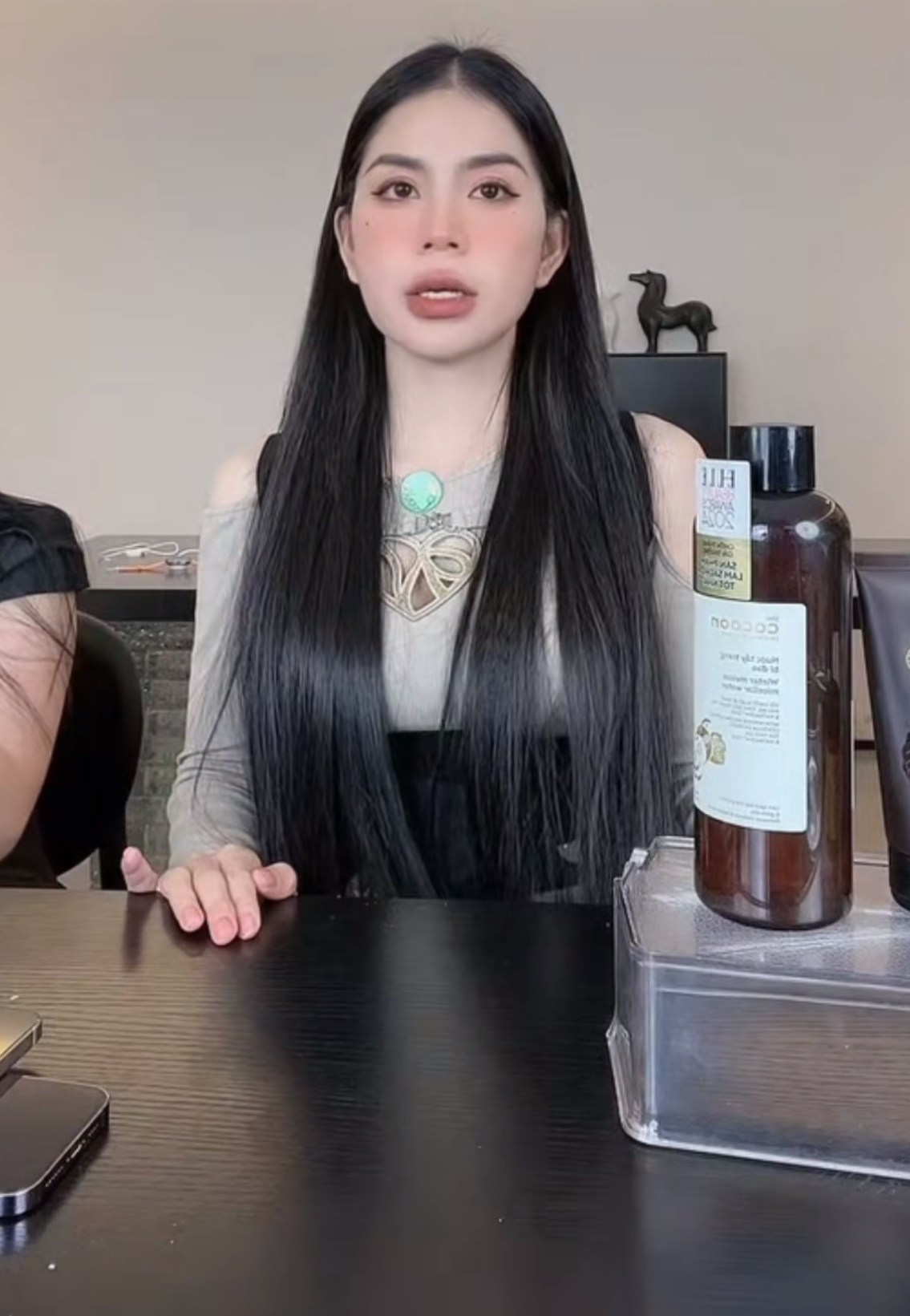 Hằng Du Mục vừa gặp chồng đ&atilde; ẩn &yacute; muốn chấm dứt mọi thứ: Những ng&agrave;y cuối cực kỳ căng thẳng!- Ảnh 2.