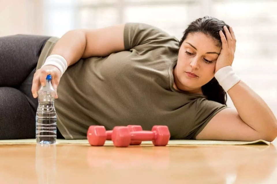 4 th&oacute;i quen "thoải m&aacute;i nhất thời nhưng khổ d&agrave;i l&acirc;u", r&uacute;t ngắn 20 năm tuổi thọ: Kh&ocirc;ng ngủ trưa đứng số 1 - Ảnh 2.