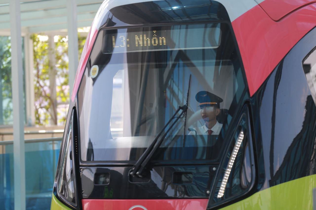 Ngay lúc này: Metro Nhổn - ga Hà Nội bắt đầu đón những vị khách đầu tiên, nhiều trải nghiệm vô cùng thú vị!- Ảnh 22.