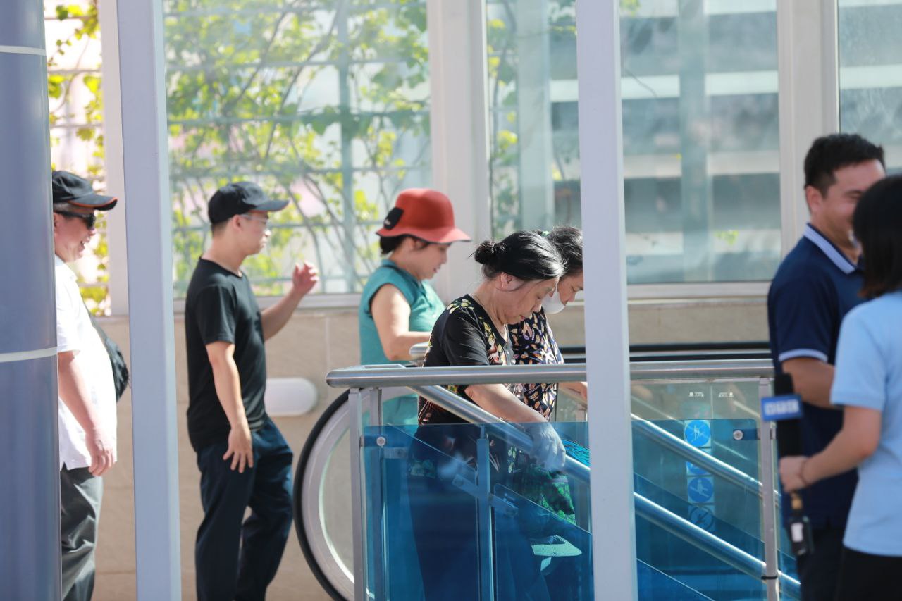 Ngay lúc này: Metro Nhổn - ga Hà Nội bắt đầu đón những vị khách đầu tiên, nhiều trải nghiệm vô cùng thú vị!- Ảnh 38.