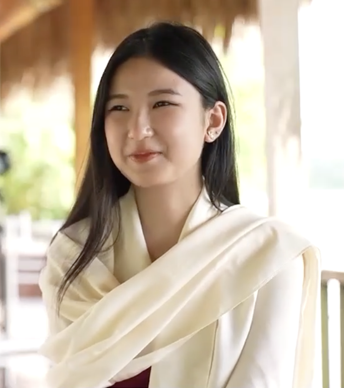 Nổ tranh c&atilde;i lớn khi gia đ&igrave;nh N&agrave;ng Mơ v&agrave; &Ocirc;ng Bố Đi&ecirc;n bất ngờ l&ecirc;n tr&ecirc;n s&oacute;ng truyền h&igrave;nh gi&atilde;i b&agrave;y- Ảnh 2.