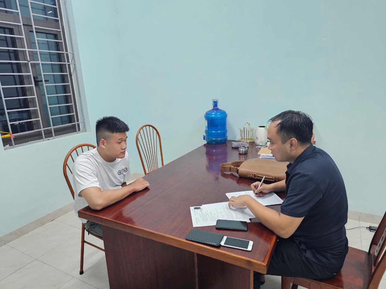 Bắt nam DJ bị truy nã lẩn trốn tại nhiều tỉnh, thành- Ảnh 1. Bắt nam DJ bị truy nã lẩn trốn tại nhiều tỉnh, thành- Ảnh 1.