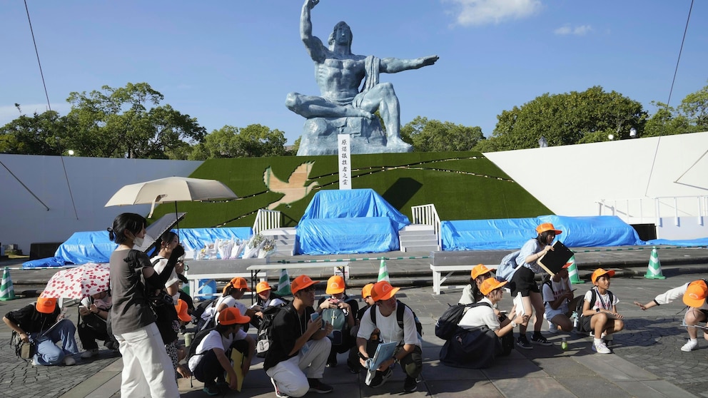 Động đất 7,1 độ Richter tấn công Nhật Bản, người dân hoảng loạn: "Chưa bao giờ tôi thấy cơn rung lắc mạnh như vậy"- Ảnh 1.