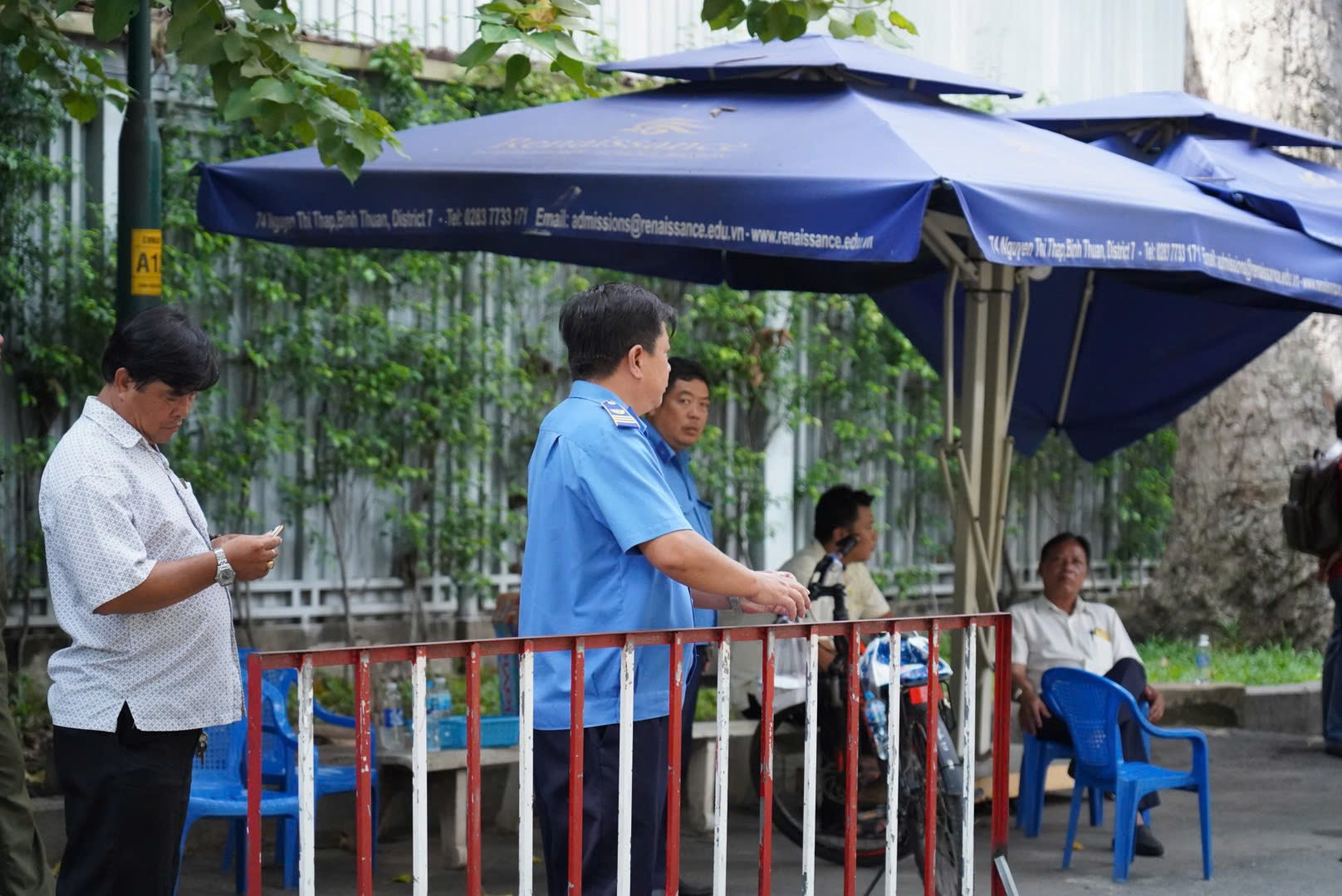 Vụ gãy nhánh cây khiến 5 người thương vong: "Nếu chẳng may, tôi đã là nạn nhân"- Ảnh 5.