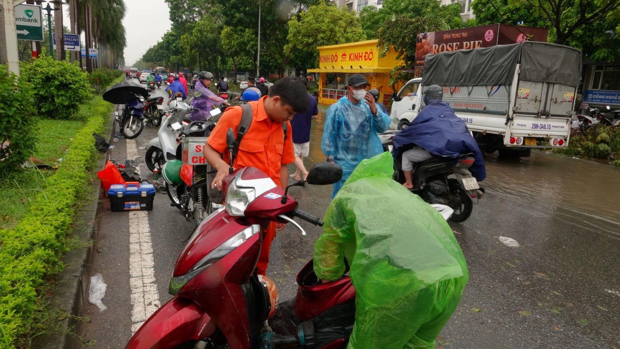 Các tuyến phố Hà Nội ngập sâu , Cảnh báo ngập úng khu đô thị - Ảnh 19.