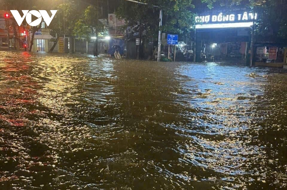 Sạt lở đất Yên Bái trong đêm: 6 Người thiệt mạng tại phường Yên Ninh và Minh Tân - Ảnh 1.