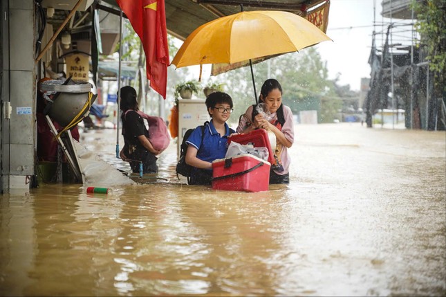 Mưa lũ miền Bắc tiếp diễn gây ngập úng diện rộng trong 1-2 ngày tới - Ảnh 1.