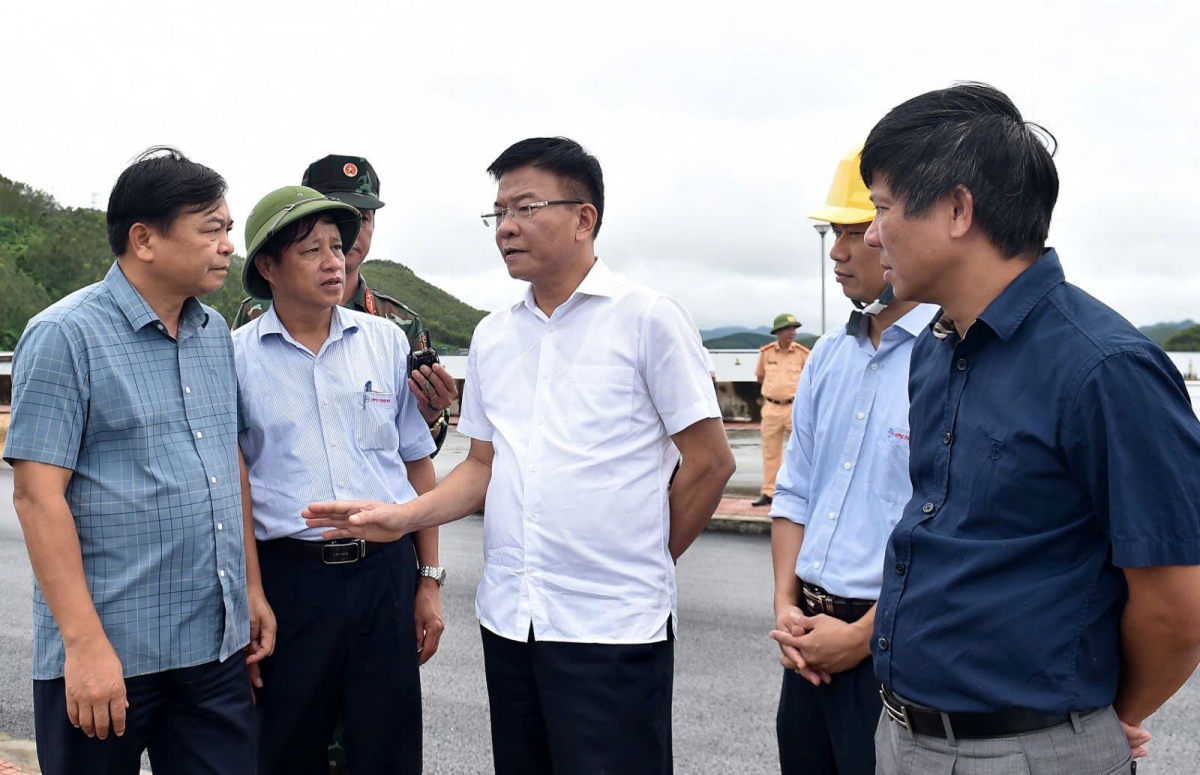 Cập nhật tình hình lũ quét Lào Cai: 25 Người chết , 70 người mất tích - Ảnh 13.