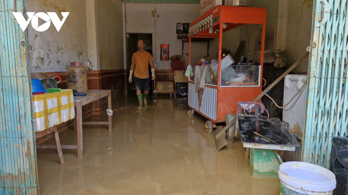 Tiếng khóc than bao trùm Làng Nủ: Làng quê vốn yên bình "xoá sổ" chỉ sau một đêm; 95 người chết và mất tích- Ảnh 2.