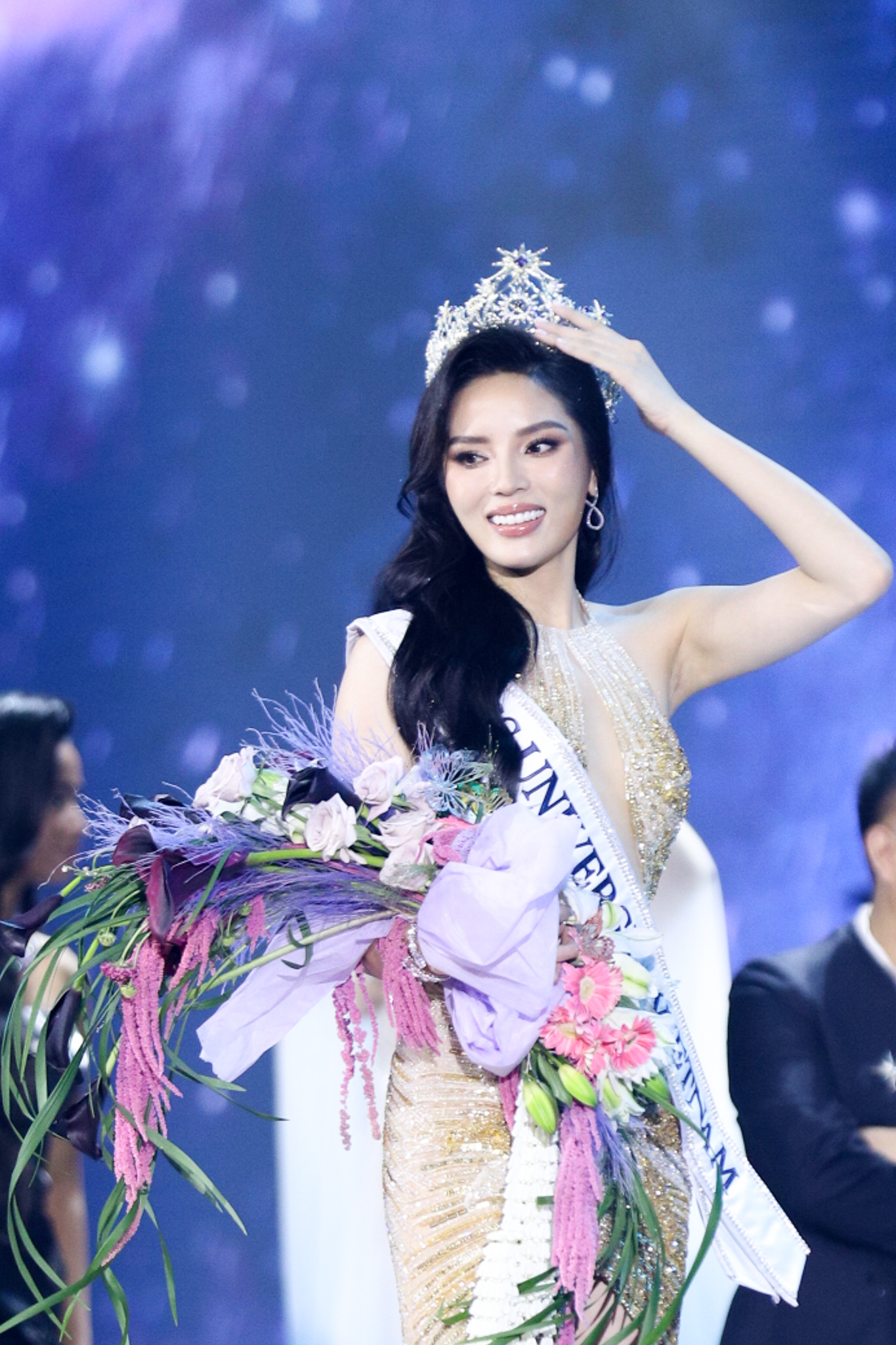 2 màn ứng xử "cực căng" giúp Kỳ Duyên đăng quang Miss Universe Vietnam 2024- Ảnh 2.