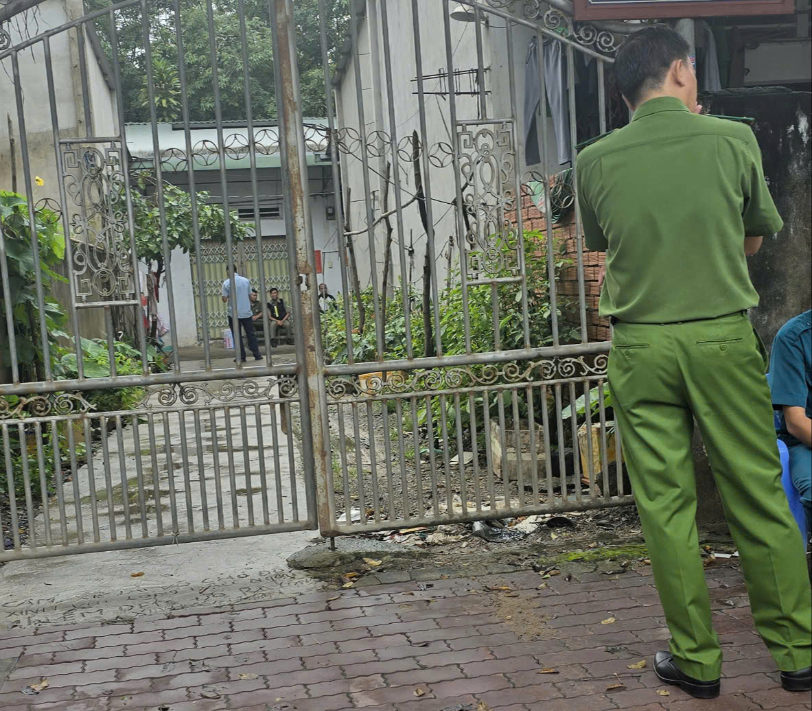 Án mạng Bình Dương: Hai người đàn ông bị đâm thương tâm trong nhà trọ - Ảnh 2.