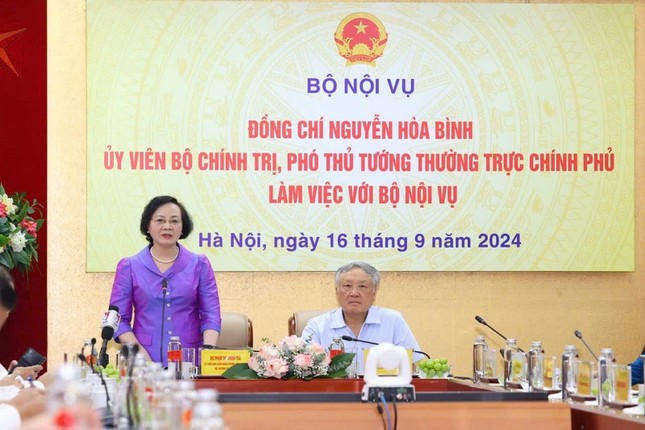 Phó Thủ tướng nguyễn hòa bình không để văn bản nào quá 2 ngày - Ảnh 2.