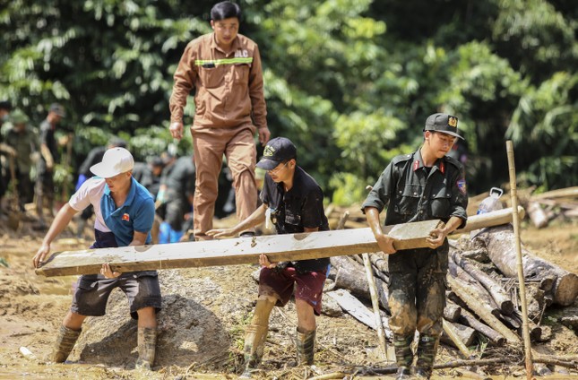 Nữ Trạm trưởng vượt rừng trong đêm cứu nạn trong vụ sạt lở Nậm Tông - Ảnh 4.