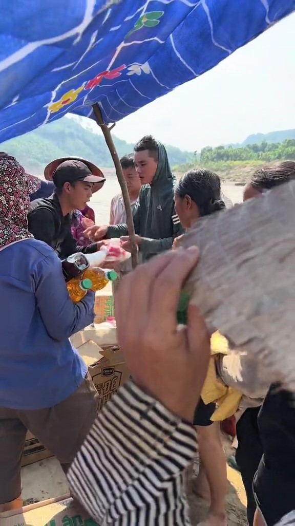 Hằng Du Mục tự tung “sao kê” chứng minh liêm nhưng bỗng lại vướng ồn ào liên quan đến làng Nủ- Ảnh 5.