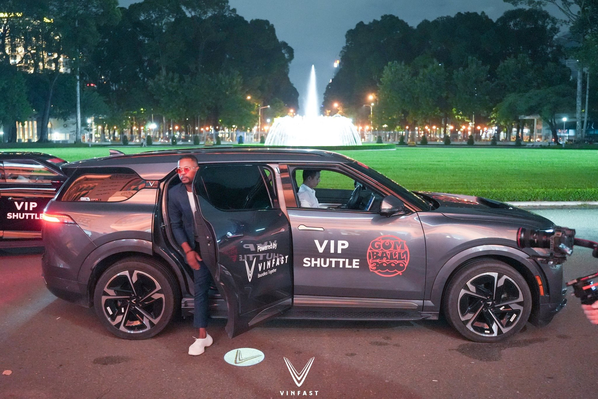 Dàn xe 3.000 tỷ của ông Đặng Lê Nguyên Vũ, VinFast có mặt tại Gumball 3000 - Ảnh 8.