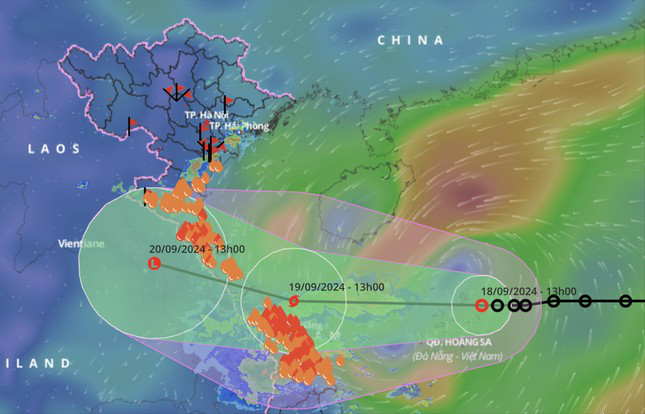 Miền Trung đỉnh điểm mưa bão- Ảnh 1.