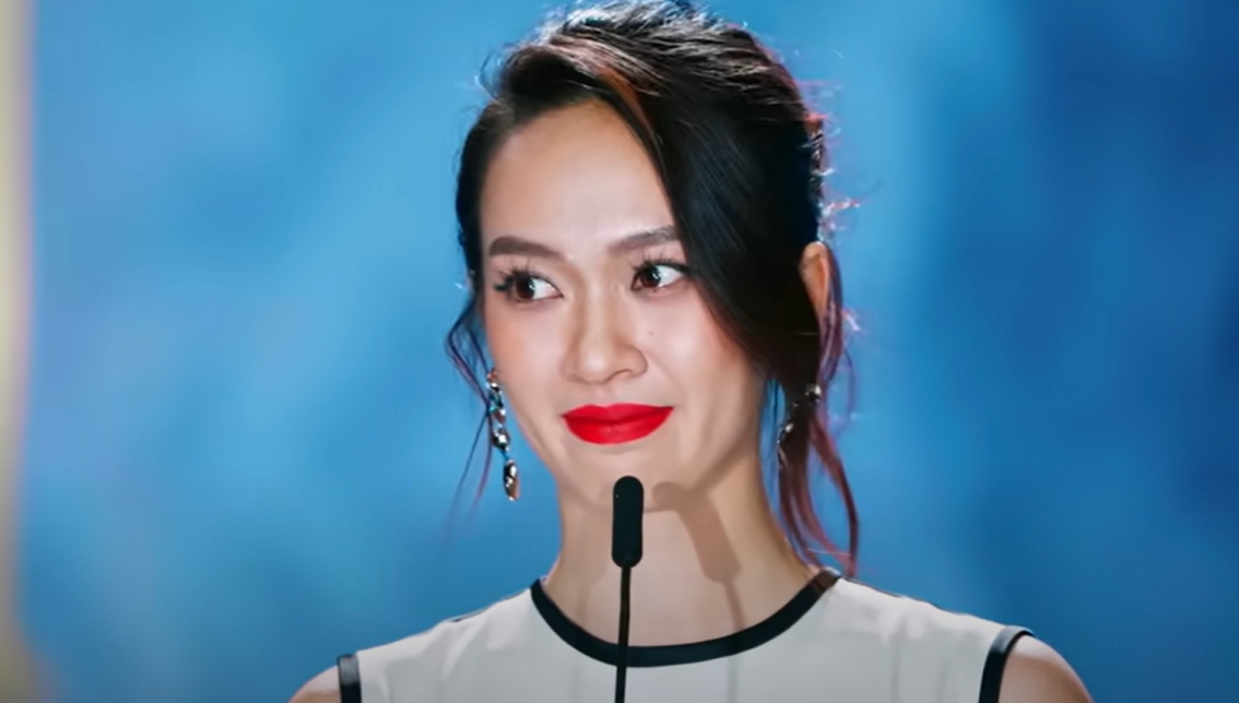 Khung hình nhếch nhác, thiếu chuyên nghiệp của Miss Universe Vietnam- Ảnh 15.