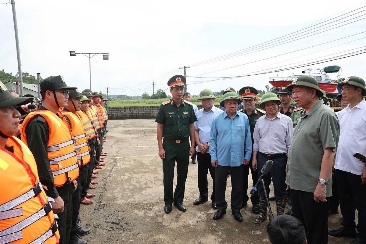 Nước mắt lãnh đạo hòa cùng nỗi đau dân tộc , tinh thần đoàn kết Việt Nam - Ảnh 2.