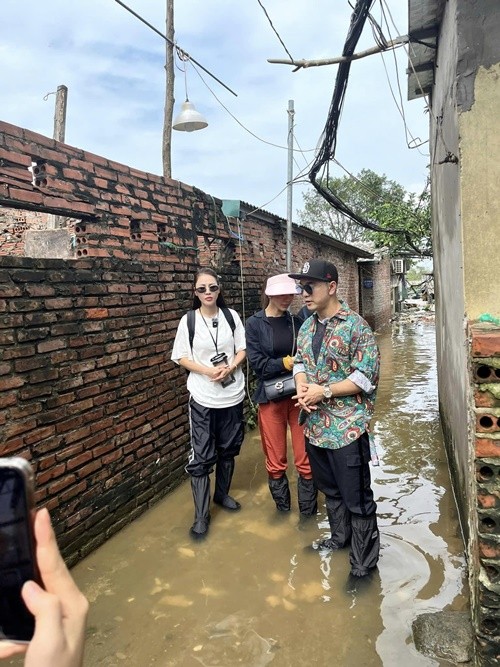 Nữ ca sĩ đi từ thiện cùng Ưng Hoàng Phúc: "Tôi chẳng còn gì sau lần bị hàm oan này" - Ảnh 4.