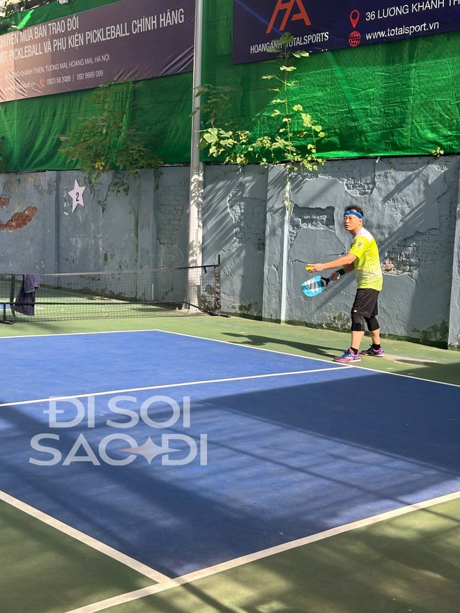 Hé lộ hình ảnh Phương Oanh và shark Bình &quot;khoá môi&quot; trên sân pickleball, sắc vóc nữ diễn viên sau sinh con gây chú ý - Ảnh 6.