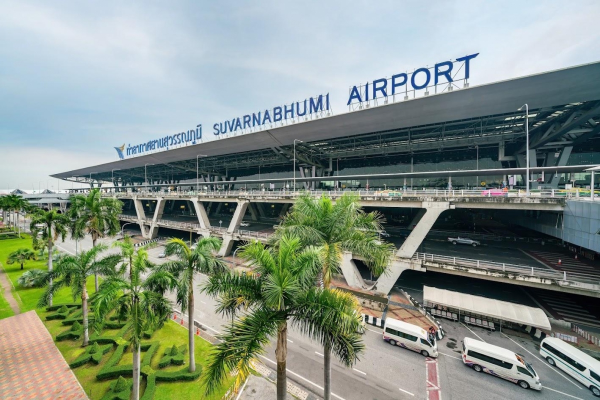 Hành khách báo tin giả có bom khiến chuyến bay từ Đà Nẵng đi Bangkok kiểm tra an ninh nghiêm ngặt - Ảnh 1.