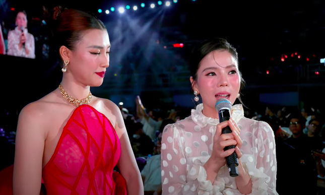 Clip Hương Giang "xuống nước" làm hòa Hồ Ngọc Hà sau màn dàn xếp ẩn ý phỏng vấn chung với Lệ Quyên- Ảnh 3.