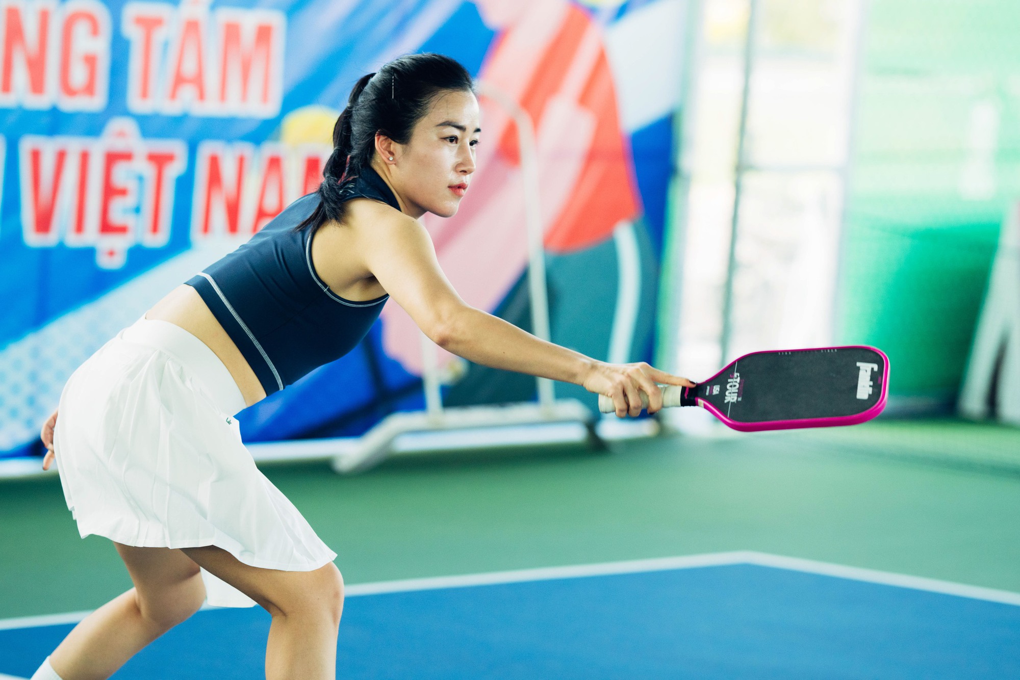 Chơi pickleball 4 ngày xuyên lễ, hội “chị đẹp” tuyên bố 1 điều bất ngờ về lời đồn lên sân giữ chồng- Ảnh 5.