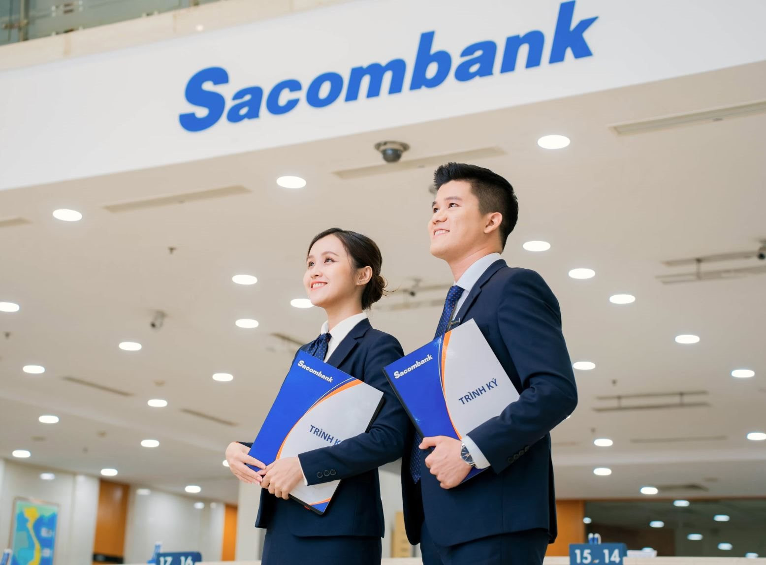 Chủ tịch thu nhập cao nhất ngành ngân hàng, vậy nhân viên Sacombank nhận thù lao bao nhiêu trong năm 2023?- Ảnh 1.