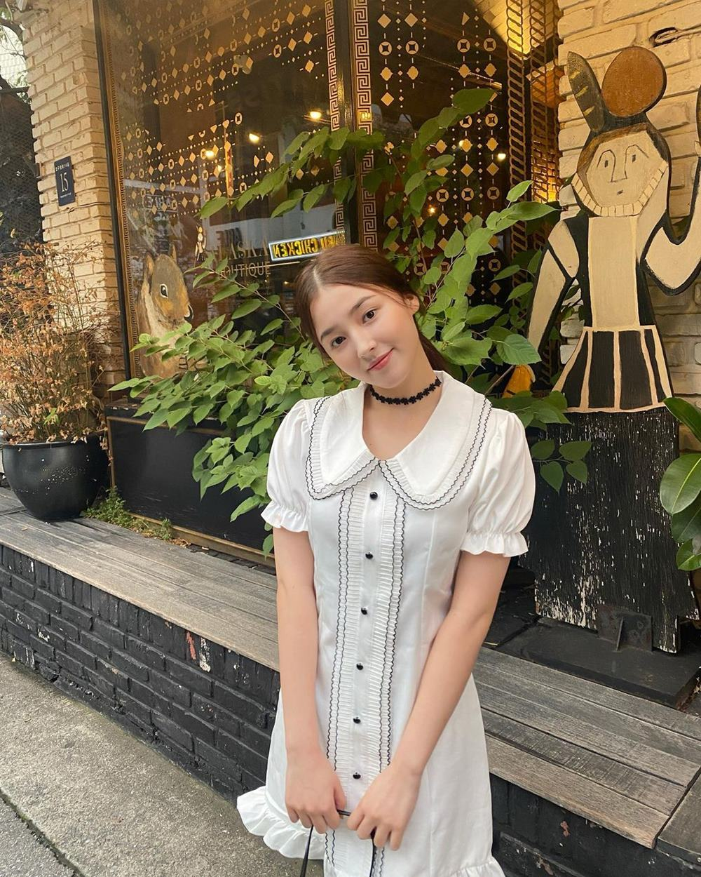 Hot girl phố đi bộ H&agrave; Nội 1 thời giờ l&agrave; mỹ nh&acirc;n đẹp vượt mặt BLACKPINK- Ảnh 25.