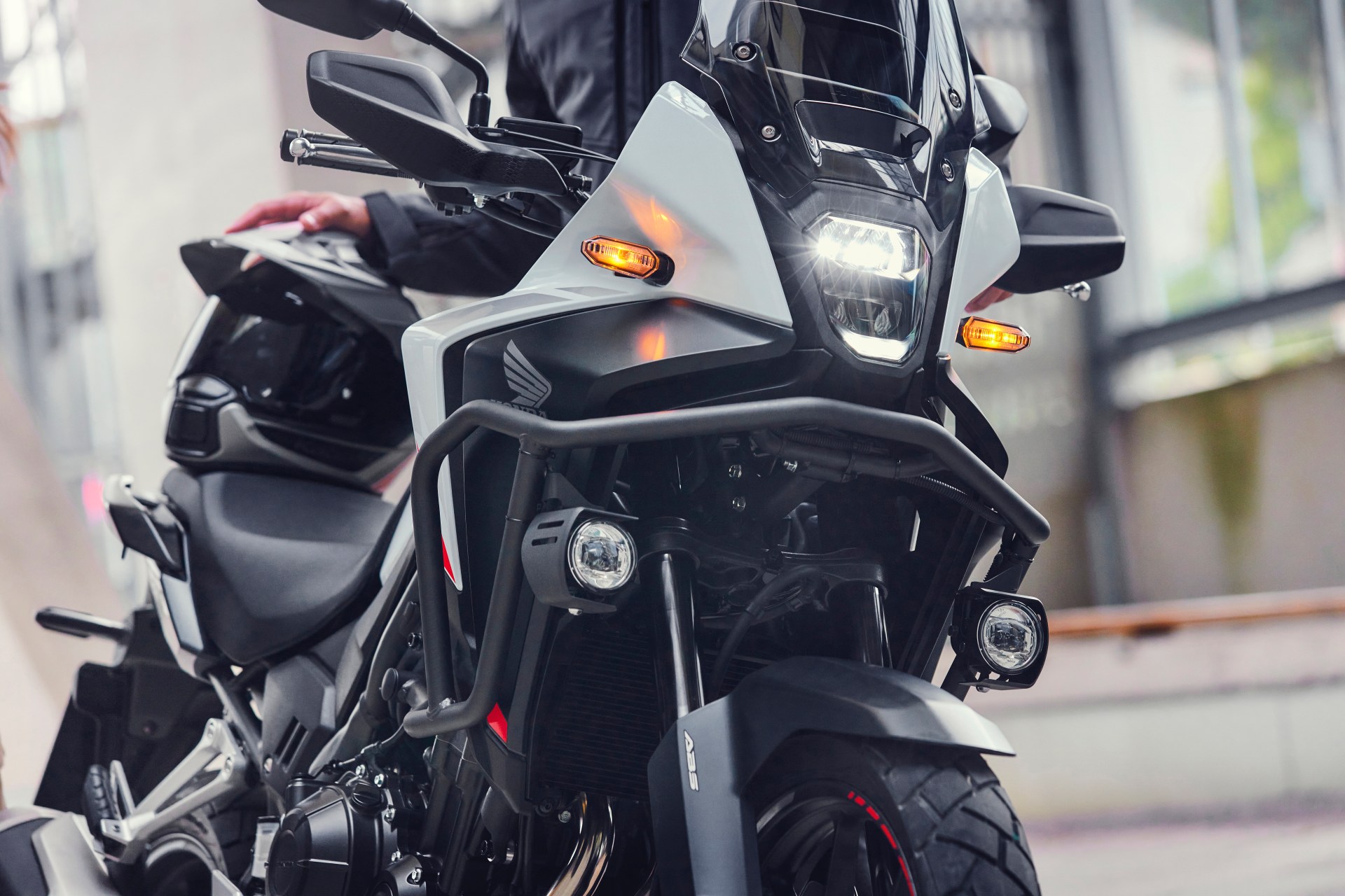 Loạt xe phân khối lớn Honda ra mắt Việt Nam: Có cả sport bike, naked bike, cào cào, thêm công nghệ mới thay đổi trải nghiệm lái- Ảnh 13. Loạt xe phân khối lớn Honda ra mắt Việt Nam: Có cả sport bike, naked bike, cào cào, thêm công nghệ mới thay đổi trải nghiệm lái- Ảnh 13.