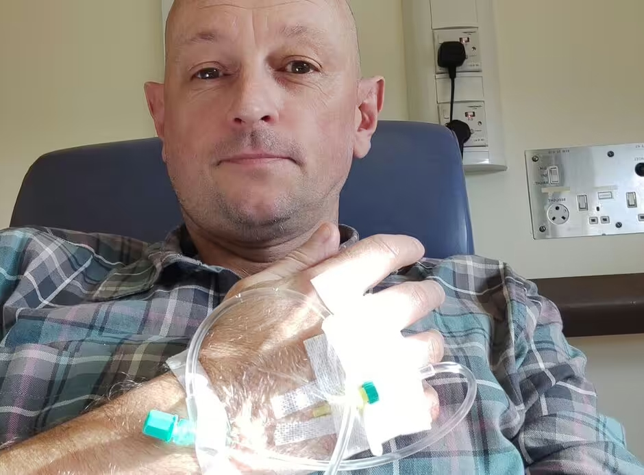 5 từ khó nhất mà nam phóng viên bắt buộc phải gõ: "Tôi bị ung thư miệng".- Ảnh 1.