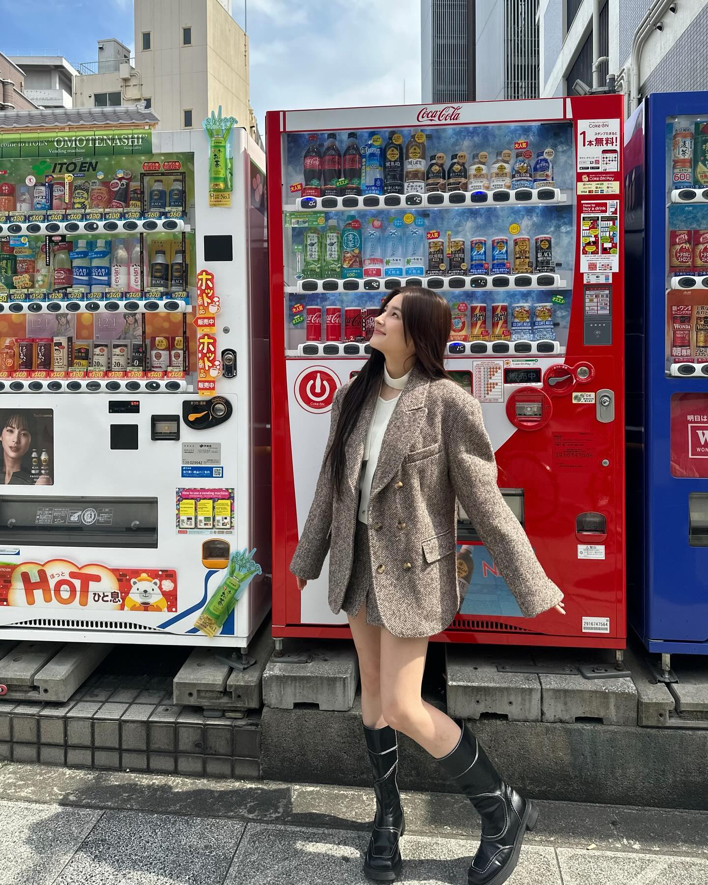 Hot girl phố đi bộ H&agrave; Nội 1 thời giờ l&agrave; mỹ nh&acirc;n đẹp vượt mặt BLACKPINK- Ảnh 22.