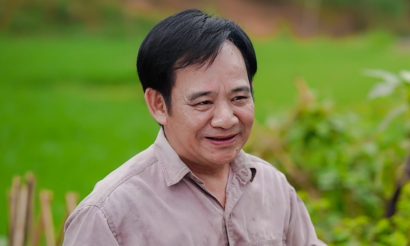 Căn biệt thự to, đẹp như lâu đài của NSƯT Quang Tèo: Được khán giả ủng hộ từ viên gạch, bê tông, nội thất... - Ảnh 2. Căn biệt thự to, đẹp như lâu đài của NSƯT Quang Tèo: Được khán giả ủng hộ từ viên gạch, bê tông, nội thất... - Ảnh 2.
