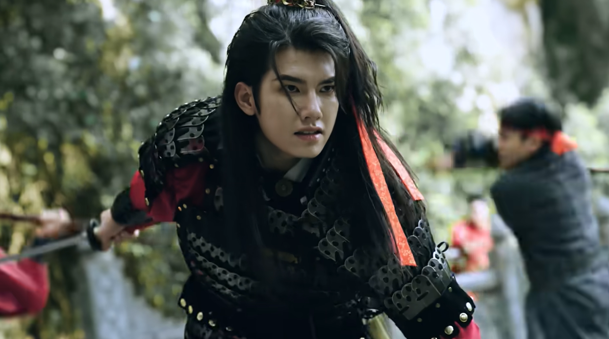 Sốc visual cặp đ&ocirc;i Việt trong web drama &ldquo;xuy&ecirc;n kh&ocirc;ng&rdquo; đang g&acirc;y x&ocirc;n xao: N&agrave;ng 2k7 c&acirc;n mọi vai, ch&agrave;ng si&ecirc;u cuốn- Ảnh 1.