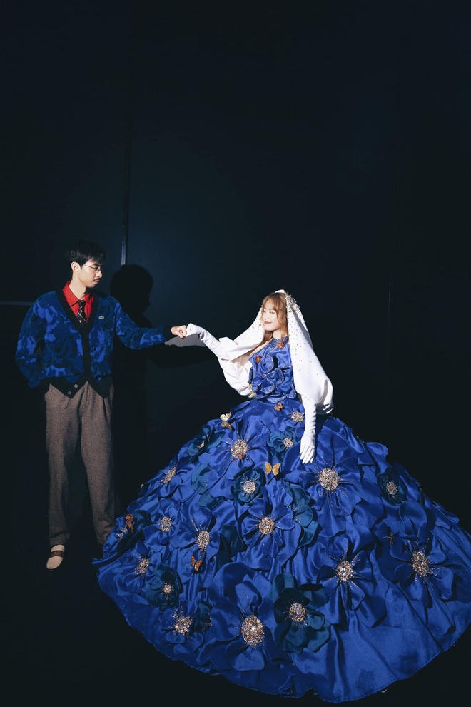 Ho&agrave;ng Th&ugrave;y Linh - Đen t&aacute;i xuất hậu sinh con: L&agrave;m 3 điều đặc biệt, h&agrave;ng chục ng&agrave;n người ph&aacute;t sốt v&igrave; c&aacute;i nắm tay! - Ảnh 7.