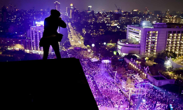 Thế giới tưng bừng đón năm mới 2025 với pháo hoa và lễ hội - Ảnh 1.