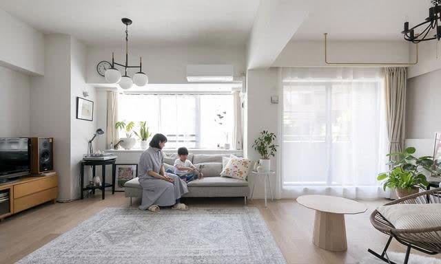 Người vợ 36 tuổi quyết không giao du hay mua sắm, cô chỉ ở nhà và dọn dẹp nơi ở sạch "như lau như li" - Ảnh 2. Người vợ 36 tuổi quyết không giao du hay mua sắm, cô chỉ ở nhà và dọn dẹp nơi ở sạch "như lau như li" - Ảnh 2.