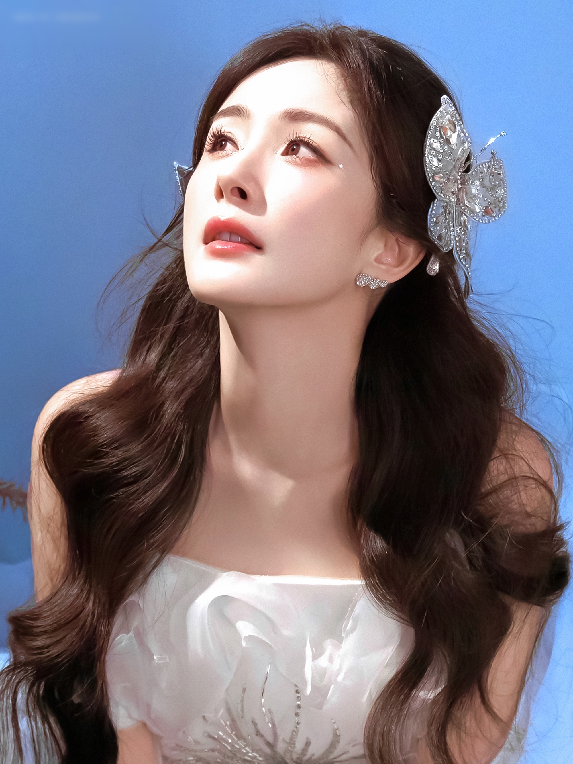 Mỹ nh&acirc;n đẹp nhất Đ&ecirc;m hội giao thừa 2025: Nhan sắc trời sinh để l&agrave;m đại minh tinh, gi&uacute;p nh&agrave; đ&agrave;i ph&aacute; kỷ lục rating - Ảnh 3.