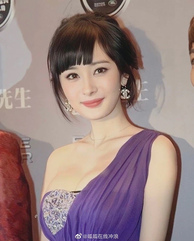 Mỹ nh&acirc;n đẹp nhất Đ&ecirc;m hội giao thừa 2025: Nhan sắc trời sinh để l&agrave;m đại minh tinh, gi&uacute;p nh&agrave; đ&agrave;i ph&aacute; kỷ lục rating - Ảnh 7.