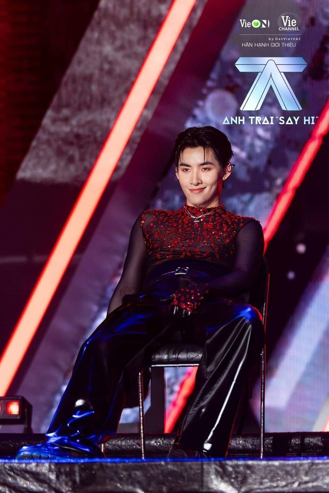 1 sao nam Vbiz bị từ chối t&igrave;nh cảm giữa phố đi bộ, nhưng nhan sắc v&agrave; th&aacute;i độ mới g&acirc;y sốt - Ảnh 10.