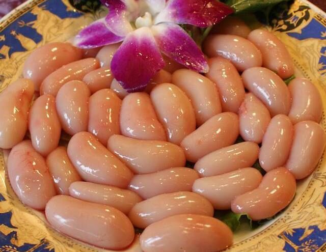 Bộ phận "nhạy cảm" của con g&agrave; đang sốt khắp mạng x&atilde; hội v&igrave; thơm, ngọt, b&eacute;o: "Nam ăn bổ dương, nữ ăn nở ngực", nhưng c&oacute; 1 điều g&acirc;y hại- Ảnh 8.