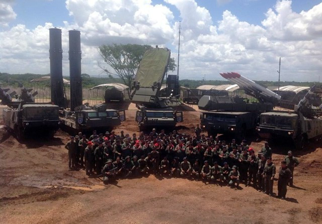 Venezuela chuyển hướng tập trung vào vũ khí phương Tây do phụ tùng dễ tiếp cận hơn - Ảnh 2.