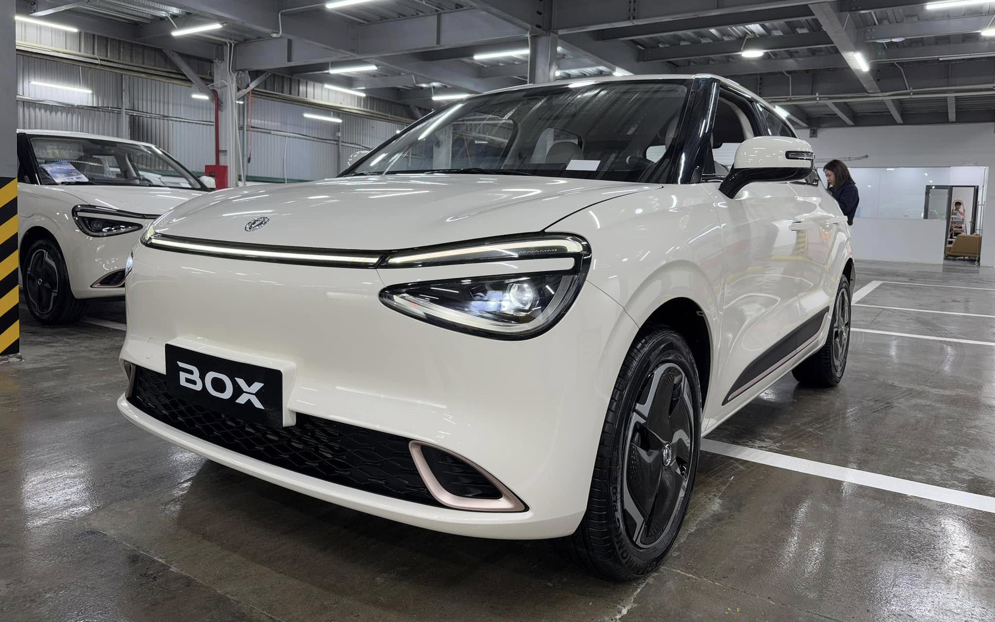 4 xe Dongfeng ra mắt Việt Nam với giá cao ngất ngưởng: Mage, Huge khoảng 1 tỷ, đắt hơn CX-5, CX-8, nhiều công nghệ nhưng khó cạnh tranh - Ảnh 17.