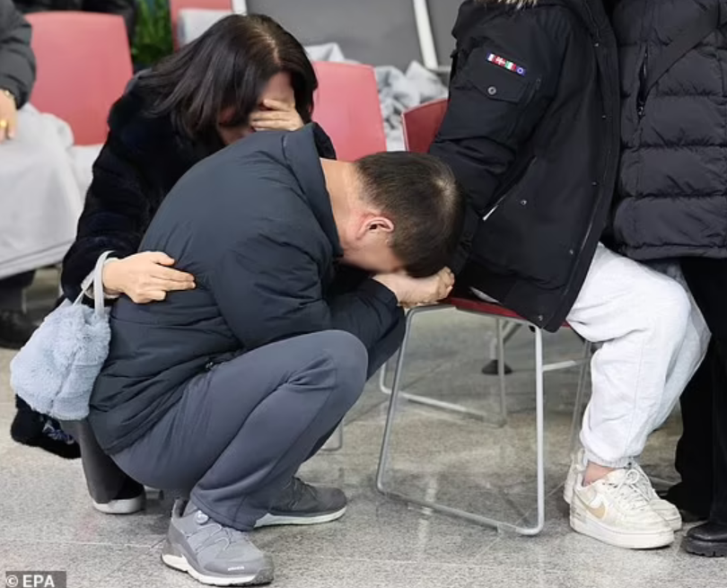 H&agrave;n Quốc: Điều bất thường trong hộp đen m&aacute;y bay Jeju Air gặp nạn - Ảnh 3.