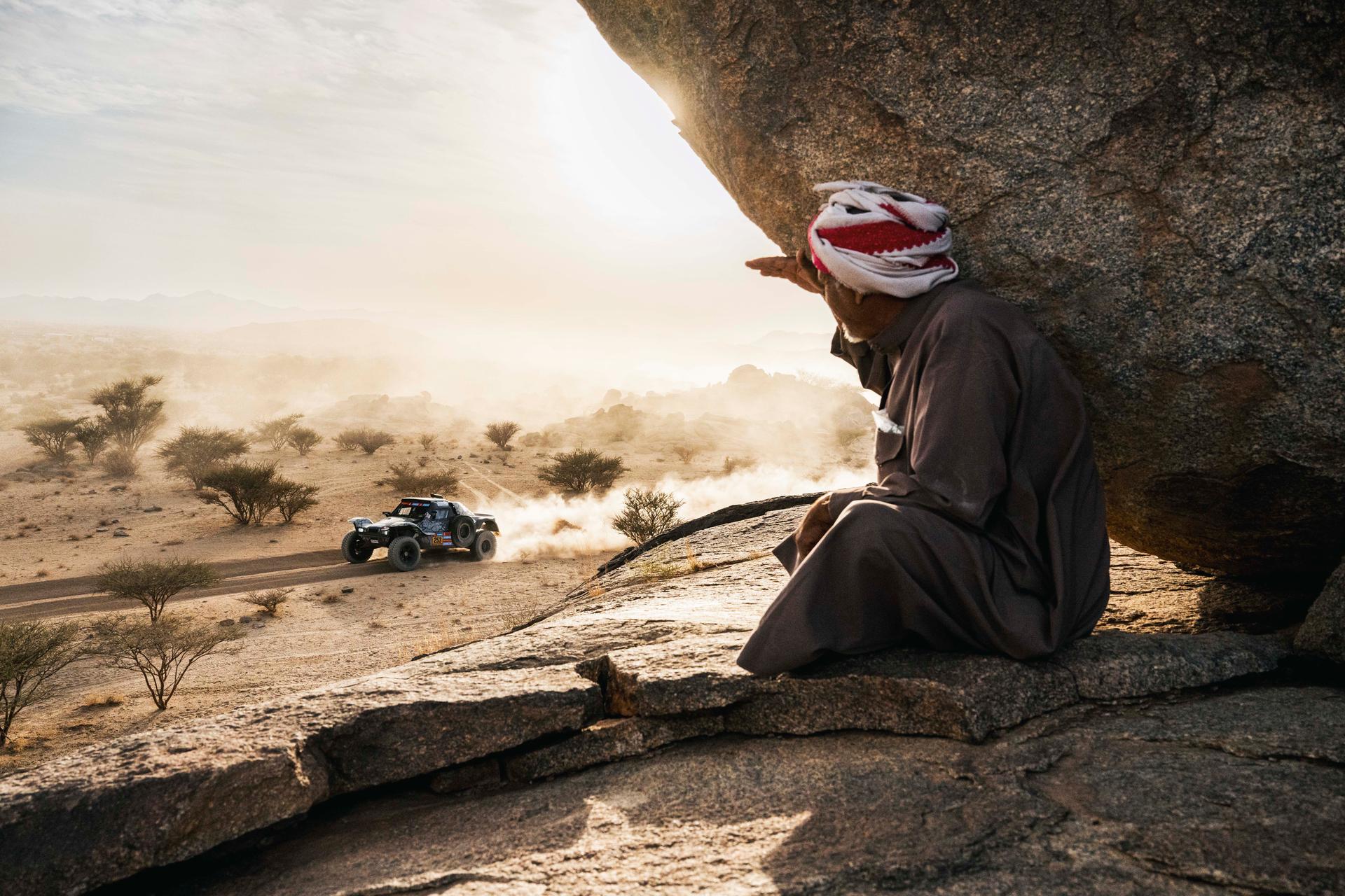 Hành trình không tưởng của giải đua Dakar Rally: 5.000 dặm giữa sa mạc và những mối nguy hiểm luôn rình rập!- Ảnh 4.