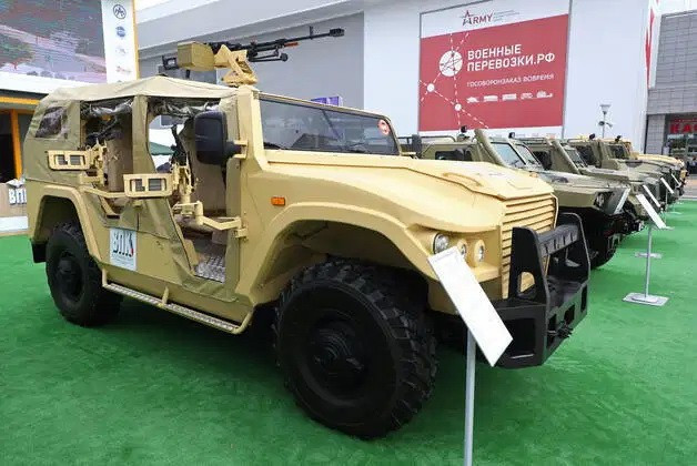 Hỏa lực mạnh trên xe buggy khung gầm Tigr của Quân đội Nga - Ảnh 1. Hỏa lực mạnh trên xe buggy khung gầm Tigr của Quân đội Nga - Ảnh 1.