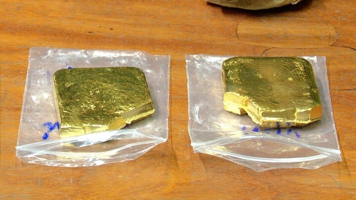 Phát hiện vận chuyển trái phép 1 , 2 kg vàng qua biên giới - Ảnh 2.