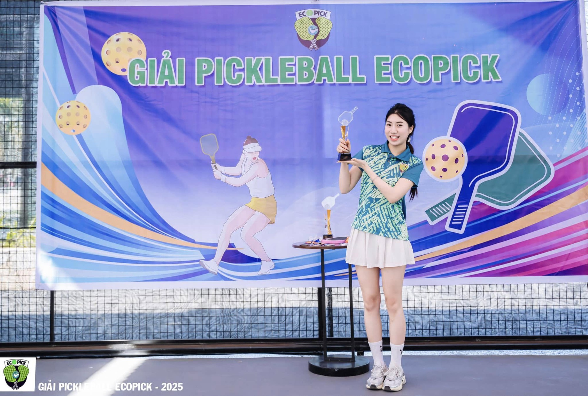 Em gái Văn Toàn thi đấu pickleball, kết quả bất ngờ- Ảnh 1.