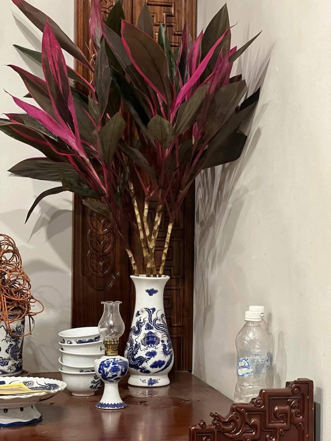 Loại cành biểu tượng cho may mắn, tài lộc, giá rẻ và cắm siêu bền này KHÔNG THỂ THIẾU trong nhà ngày Tết!- Ảnh 6. Loại cành biểu tượng cho may mắn, tài lộc, giá rẻ và cắm siêu bền này KHÔNG THỂ THIẾU trong nhà ngày Tết!- Ảnh 6.